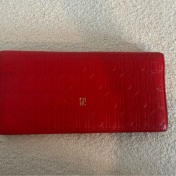 CH Carolina Herrera Red Wallet - Picture 2 of 9